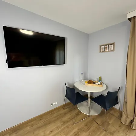 Cozy Proche Paris/cdg Homestay *